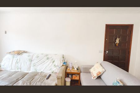 Casa à venda com 350m², 4 quartos e 3 vagas Casa à venda com 350m², 4 quartos e 3 vagasSala