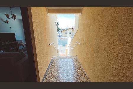 Casa à venda com 350m², 4 quartos e 3 vagas Casa à venda com 350m², 4 quartos e 3 vagasEntrada