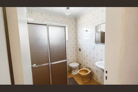 Casa à venda com 350m², 4 quartos e 3 vagas Casa à venda com 350m², 4 quartos e 3 vagasBanheiro