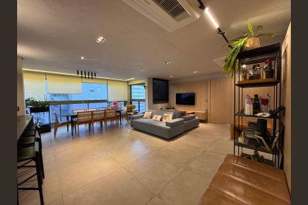 Apartamento à venda com 141m², 3 quartos e 2 vagas