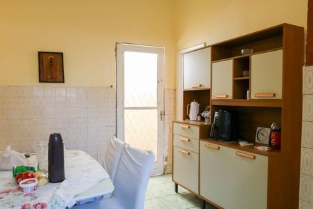 Casa para alugar com 57m², 2 quartos e sem vaga Casa para alugar com 57m², 2 quartos e sem vagaCozinha