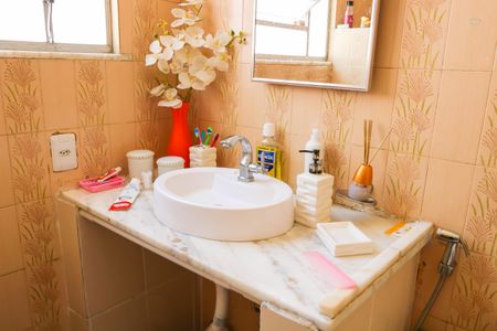 Casa para alugar com 57m², 2 quartos e sem vaga Casa para alugar com 57m², 2 quartos e sem vagaBanheiro