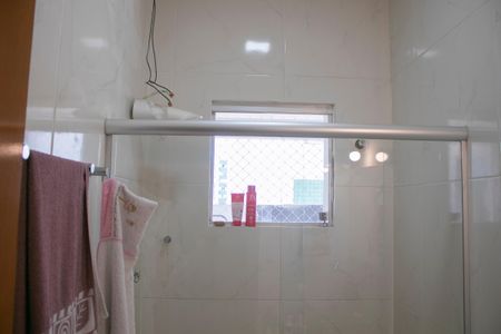 Casa para alugar com 400m², 4 quartos e 8 vagasBanheiro Social