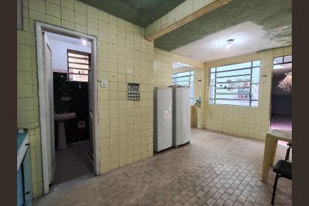 Casa à venda com 628m², 5 quartos e 2 vagas Casa à venda com 628m², 5 quartos e 2 vagasCozinha