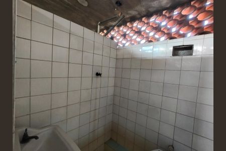 Casa à venda com 628m², 5 quartos e 2 vagas Casa à venda com 628m², 5 quartos e 2 vagasBanheiro 4