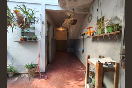 Casa à venda com 628m², 5 quartos e 2 vagas Casa à venda com 628m², 5 quartos e 2 vagasQuintal