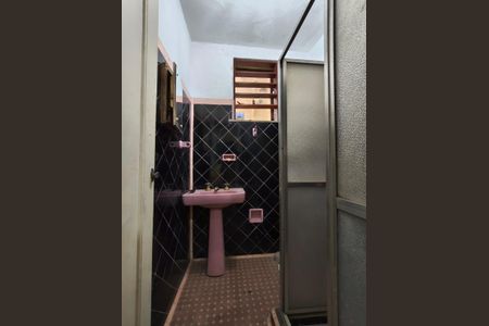 Casa à venda com 628m², 5 quartos e 2 vagas Casa à venda com 628m², 5 quartos e 2 vagasBanheiro 1