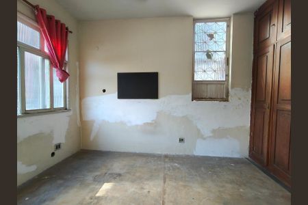 Casa à venda com 628m², 5 quartos e 2 vagas Casa à venda com 628m², 5 quartos e 2 vagasQuarto 4