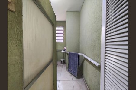 Casa à venda com 628m², 5 quartos e 2 vagas Casa à venda com 628m², 5 quartos e 2 vagasBanheiro da Suíte 1