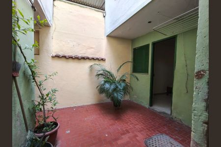 Casa à venda com 628m², 5 quartos e 2 vagas Casa à venda com 628m², 5 quartos e 2 vagasÁrea de Serviço