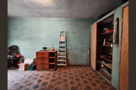 Casa à venda com 628m², 5 quartos e 2 vagas Casa à venda com 628m², 5 quartos e 2 vagasQuarto 2