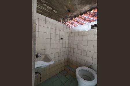 Casa à venda com 628m², 5 quartos e 2 vagas Casa à venda com 628m², 5 quartos e 2 vagasBanheiro 4