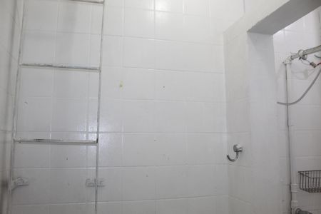 Banheiro de kitnet/studio para alugar com 0 quarto, 37m² em Campos Elíseos, São Paulo