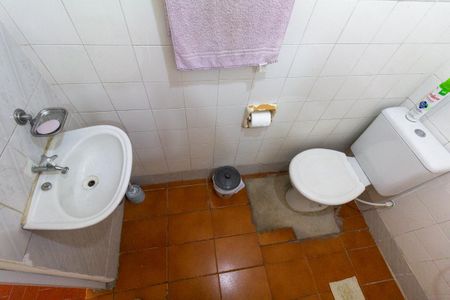 Casa à venda com 115m², 5 quartos e 2 vagasCasa 1: Banheiro 1