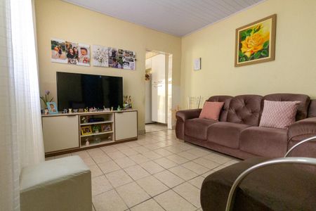 Casa 1: Sala de casa à venda com 5 quartos, 115m² em Parque Boturussu, São Paulo