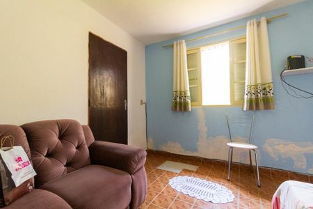 Casa à venda com 115m², 5 quartos e 2 vagasCasa 1: Quarto 2