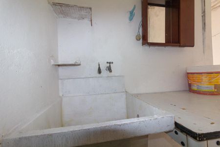 Casa à venda com 115m², 5 quartos e 2 vagasCasa 2: Quintal e área de serviço