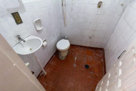 Casa à venda com 115m², 5 quartos e 2 vagasCasa 2: Banheiro