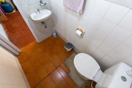 Casa à venda com 115m², 5 quartos e 2 vagasCasa 1: Banheiro 1