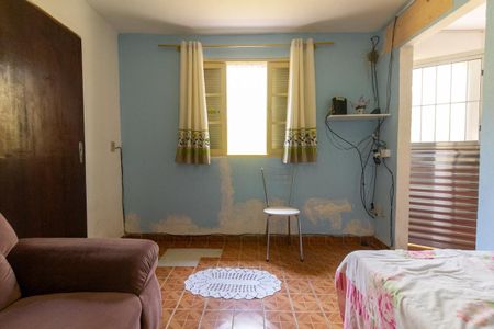 Casa à venda com 115m², 5 quartos e 2 vagasCasa 1: Quarto 2