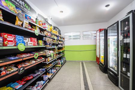 Apartamento para alugar com 58m², 2 quartos e 1 vagaMini Mercado