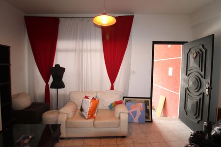 Sala de casa para alugar com 3 quartos, 135m² em Parada Inglesa, São Paulo