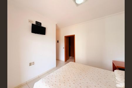 Casa à venda com 230m², 3 quartos e 3 vagasSuíte