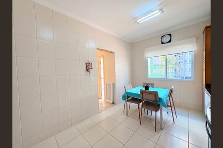Casa à venda com 230m², 3 quartos e 3 vagasCozinha