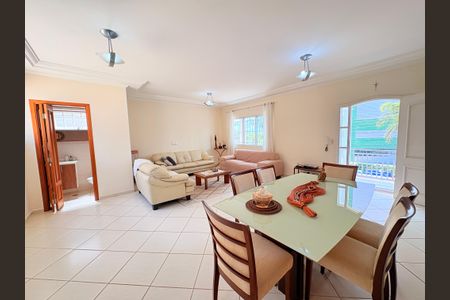 Sala de casa à venda com 3 quartos, 230m² em Anhangabaú, Jundiaí