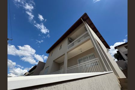 Casa à venda com 230m², 3 quartos e 3 vagasFachada