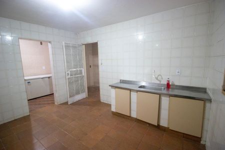 Casa para alugar com 250m², 3 quartos e 1 vagaCozinha