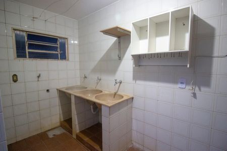 Casa para alugar com 250m², 3 quartos e 1 vagaÁrea de Serviço