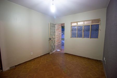 Casa para alugar com 3 quartos, 250m² em Ceilândia, Brasília