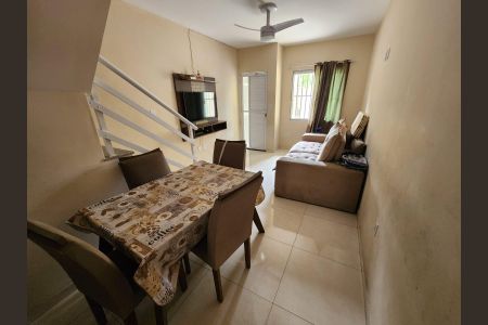 Casa para alugar com 2 quartos, 75m² em Centro, Nilópolis