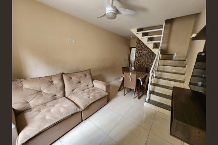 Casa para alugar com 2 quartos, 75m² em Centro, Nilópolis