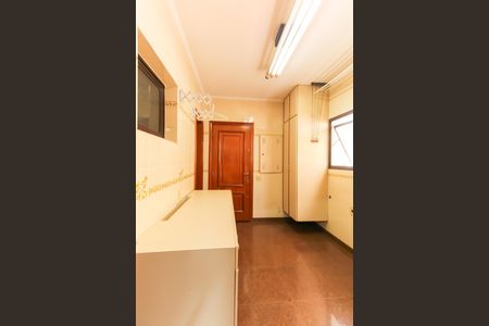 Apartamento para alugar com 206m², 3 quartos e 3 vagasÁrea de Serviço