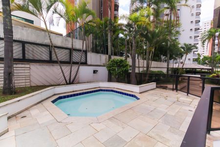 Apartamento para alugar com 206m², 3 quartos e 3 vagasÁrea comum - Piscina