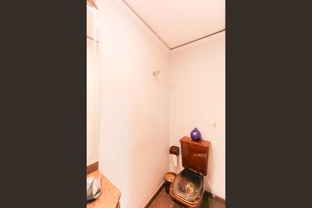 Apartamento para alugar com 206m², 3 quartos e 3 vagasLavabo