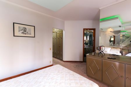 Apartamento para alugar com 206m², 3 quartos e 3 vagasSuíte 2