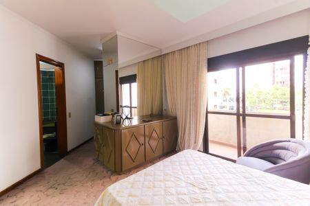 Apartamento para alugar com 206m², 3 quartos e 3 vagasSuíte 2