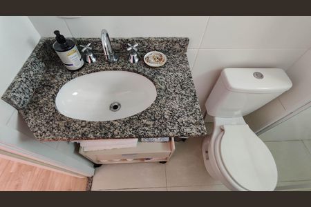 Apartamento para alugar com 62m², 2 quartos e 2 vagasBanheiro social