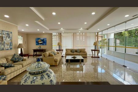 Apartamento à venda com 208m², 3 quartos e 1 vagaSalão de Festas