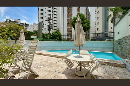 Apartamento à venda com 208m², 3 quartos e 1 vagaPiscina