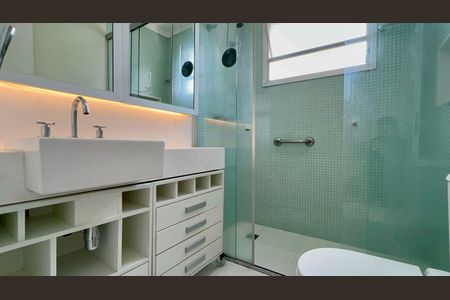 Apartamento à venda com 208m², 3 quartos e 1 vagaBanheiro da Suíte