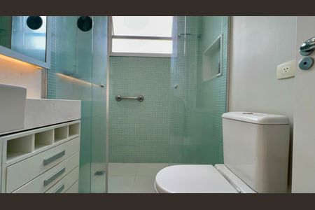 Apartamento à venda com 208m², 3 quartos e 1 vagaBanheiro da Suíte