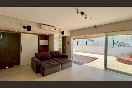 Apartamento à venda com 208m², 3 quartos e 1 vagaSala de TV