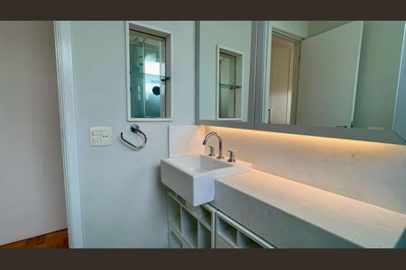 Apartamento à venda com 208m², 3 quartos e 1 vagaBanheiro da Suíte