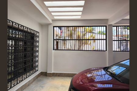 Casa à venda com 150m², 3 quartos e 2 vagas Casa à venda com 150m², 3 quartos e 2 vagasGaragem