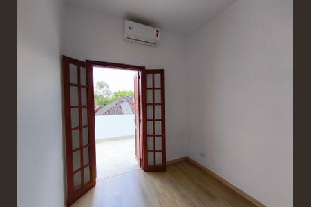 Casa à venda com 150m², 3 quartos e 2 vagas Casa à venda com 150m², 3 quartos e 2 vagasQuarto 1