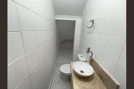 Casa à venda com 150m², 3 quartos e 2 vagas Casa à venda com 150m², 3 quartos e 2 vagasLavabo